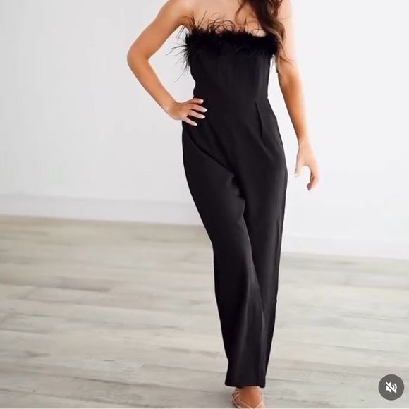 Lena Pants - Strapless Feather Detailed Jumpsuit
